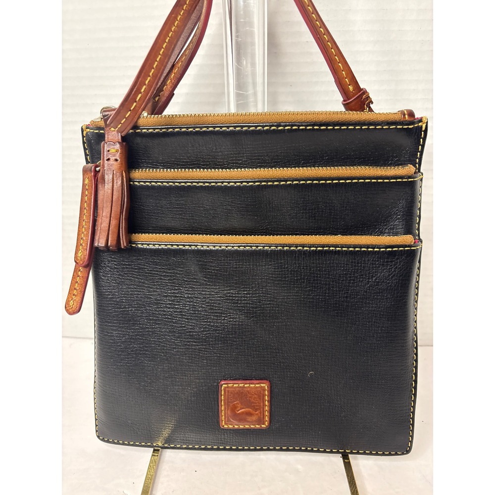Dooney & Bourke Black Pebble Leather Triple Zip Crossbody Bag w/Tan Trim-see pic - Picture 2 of 10